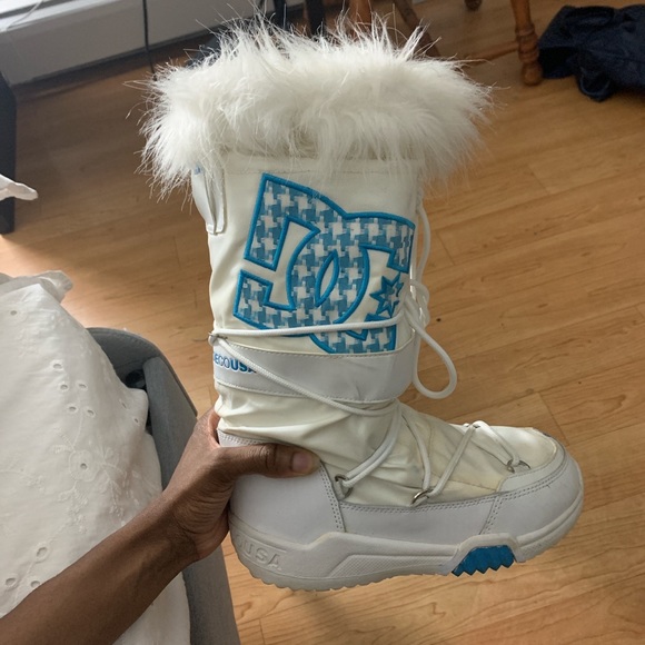 DC CHALET WINTER//SNOW BOOTS - Picture 4 of 4